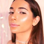هایلایتر فشرده لاتی لندن مدل Diamond Bounce illuminating highlighter رنگ Frosted حجم 8گرم